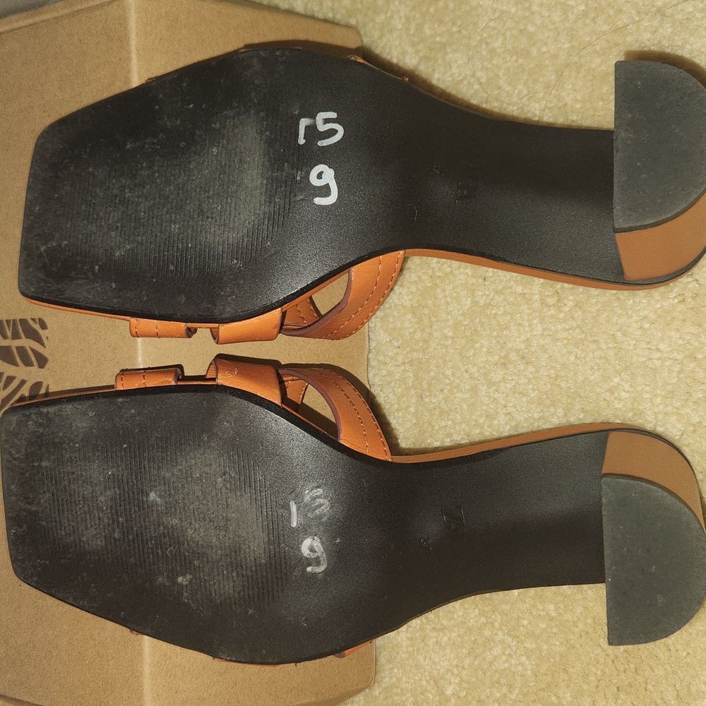 Zara Woven Block Heel Sandals - Picture 3 of 5